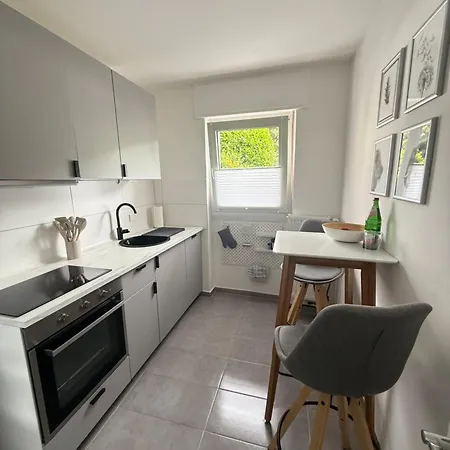 Gemuetliches Vollausgestattetes * إسن