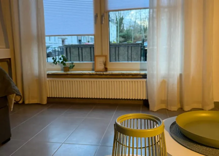 Komfort-apartment Fuer Geschaefts- & Staedtereisen 公寓 *
