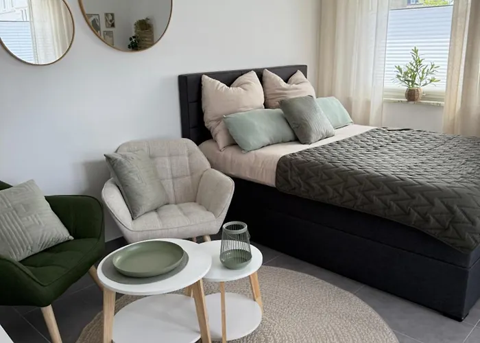 Komfort-apartment Fuer Geschaefts- & Staedtereisen アパート